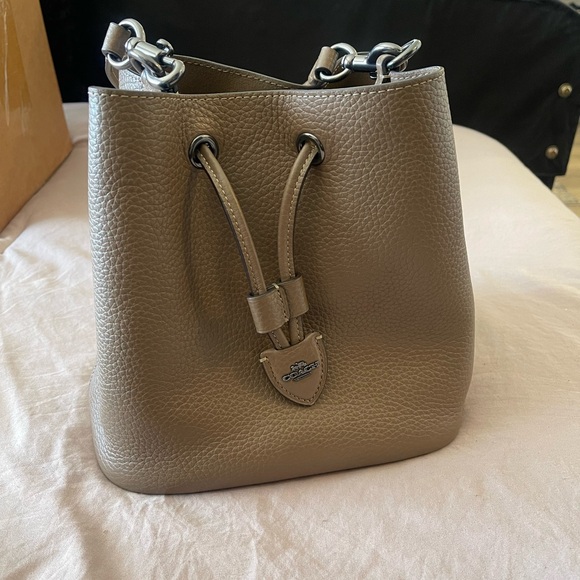 Coach Rowan bucket bag - Picture 6 of 9